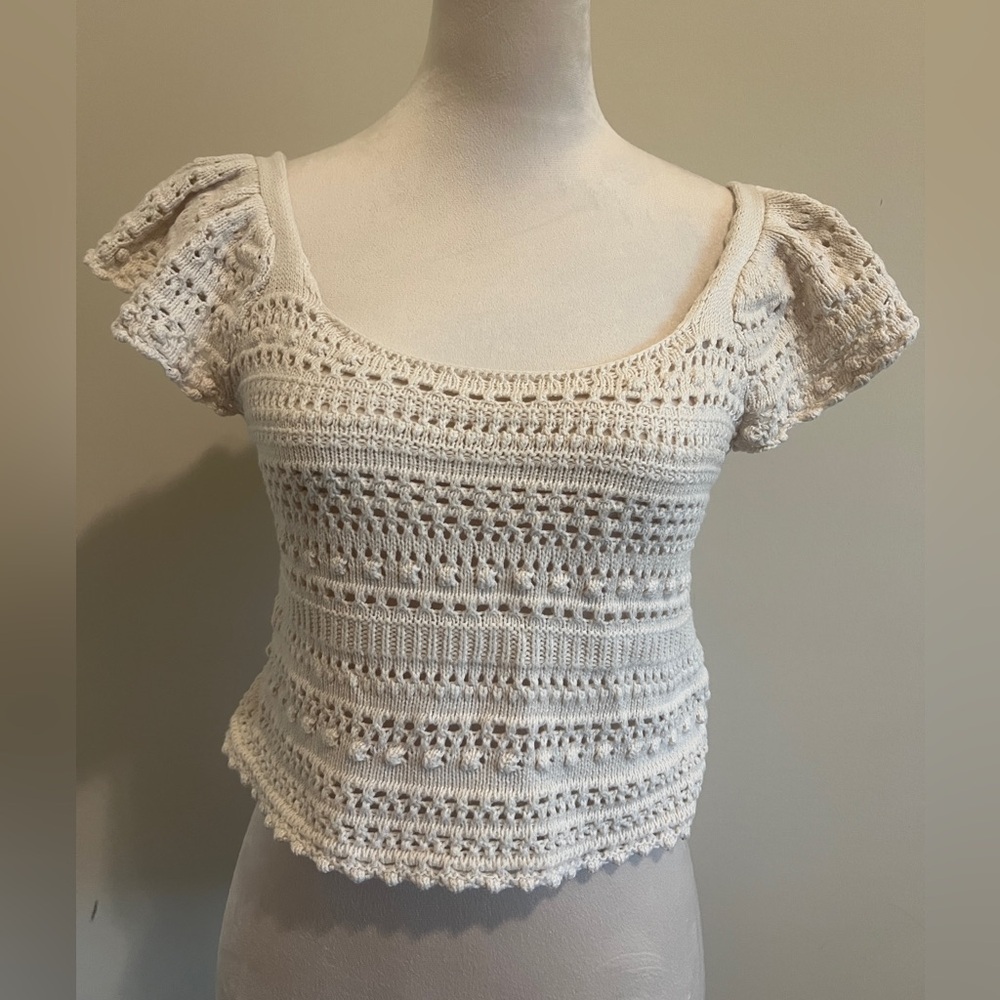 Sincerely Jules Cream Ruffled Cap Sleeve Cropped Blouse